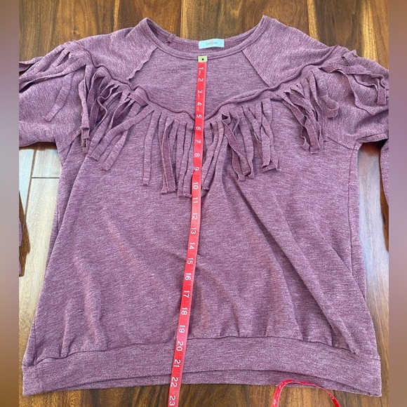 Distressed Maroon Fringe Long Sleeve Top. Size Medium - Picture 3 of 6